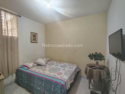 Apartamento en arriendo en Obrero, Envigado · foto 3 de 13