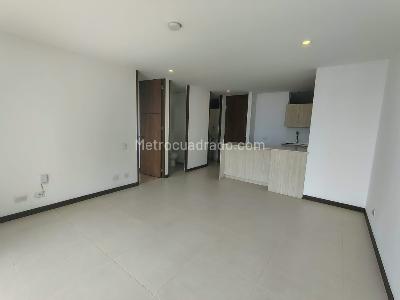Apartamento de 1 alcoba en venta en El Poblado, Medellín, 62 m² · foto 3 de 14