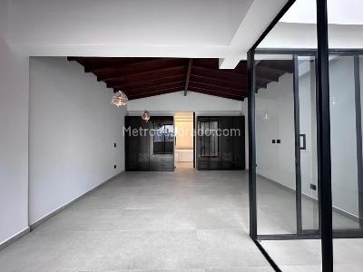 Casa en arriendo en El Poblado, Medellín · foto 10 de 18