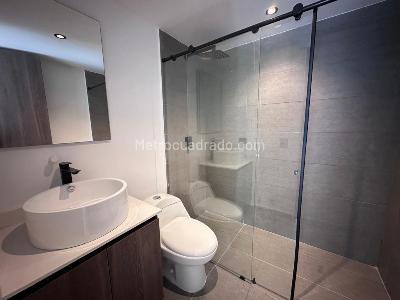 Casa en arriendo en El Poblado, Medellín · foto 13 de 18