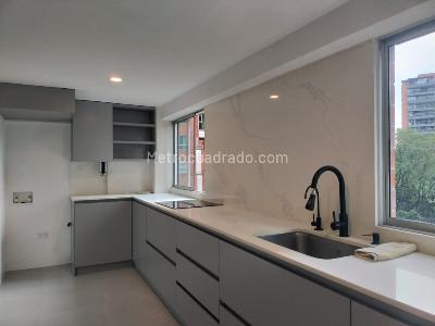 Apartamento de 1 alcoba en arriendo en El Poblado, Medellín, 65 m² · foto 4 de 11