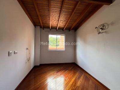 Apartamento en venta en Poblado Las Palmas, Medellín · foto 10 de 18
