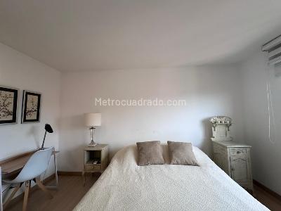 Apartamento de 1 alcoba en arriendo en El Poblado, Medellín, 89 m² · foto 2 de 18