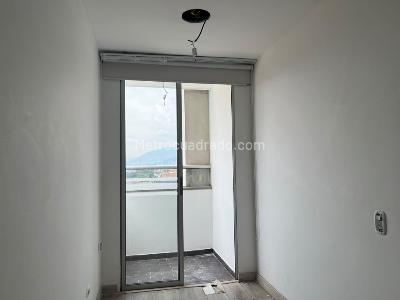 Apartamento de 3 alcobas en arriendo en La Paz, Medellín, 87 m² · foto 10 de 16