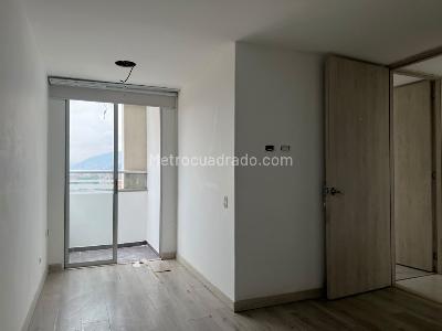 Apartamento de 3 alcobas en arriendo en La Paz, Medellín, 87 m² · foto 13 de 16