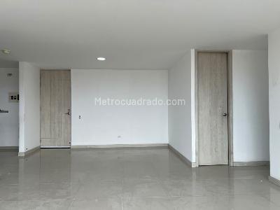 Apartamento de 3 alcobas en arriendo en La Paz, Medellín, 87 m² · foto 2 de 16