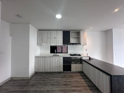 Apartamento de 1 alcoba en arriendo en El Poblado, Medellín, 60 m² · foto 6 de 16
