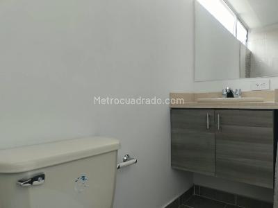 Apartamento de 1 alcoba en arriendo en El Poblado, Medellín, 36 m² · foto 7 de 11