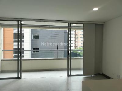 Apartamento de 1 alcoba en arriendo en El Poblado, Medellín, 44 m² · foto 2 de 13