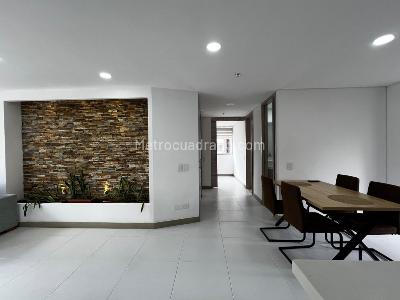 Apartamento de 3 alcobas en arriendo en El Poblado, Medellín, 110 m² · foto 4 de 16