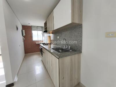 Apartamento de 3 alcobas en venta en Aves Maria, Sabaneta, 70 m² · foto 3 de 12