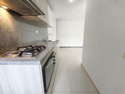Apartamento de 3 alcobas en venta en Aves Maria, Sabaneta, 70 m² · foto 4 de 12