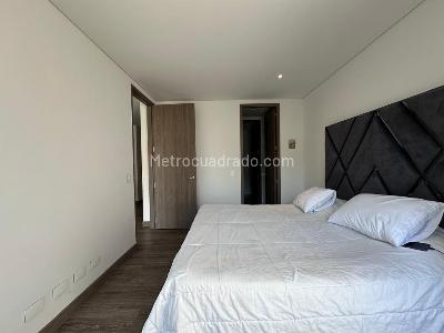 Apartamento en arriendo en El Poblado, Medellín · foto 13 de 19