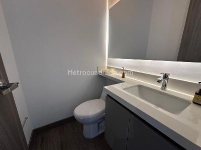 Apartamento en arriendo en El Poblado, Medellín · foto 18 de 19