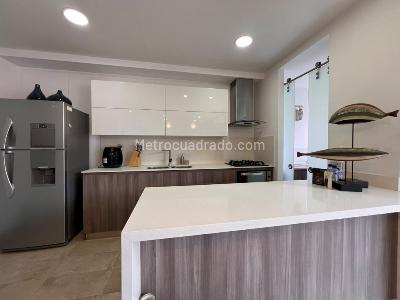 Apartamento de 2 alcobas en arriendo en El Poblado, Medellín, 100 m² · foto 4 de 14
