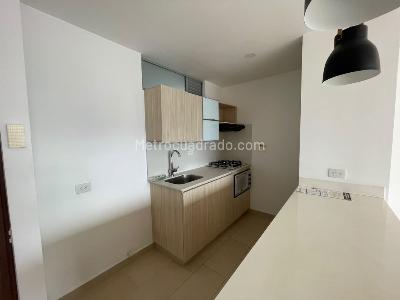 Apartamento de 1 alcoba en arriendo en El Poblado, Medellín, 63 m² · foto 2 de 14