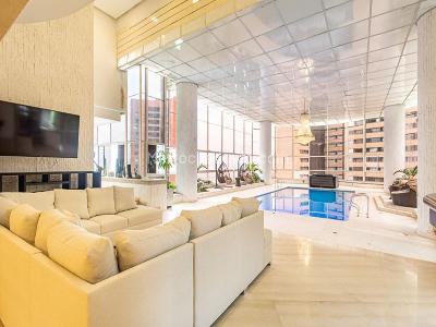 Apartamento de 4 alcobas en venta en El Poblado, Medellín, 1000 m² · foto 10 de 20