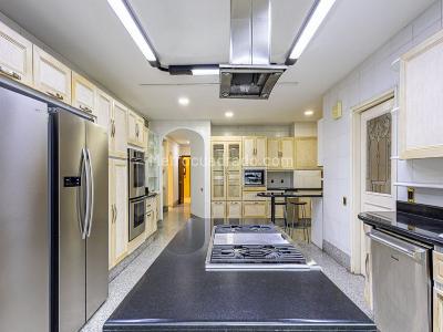 Apartamento de 4 alcobas en venta en El Poblado, Medellín, 1000 m² · foto 12 de 20