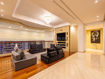 Apartamento de 4 alcobas en venta en El Poblado, Medellín, 1000 m² · foto 7 de 20