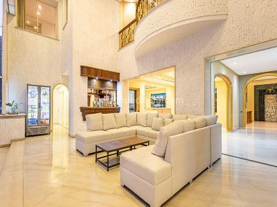 Apartamento de 4 alcobas en venta en El Poblado, Medellín, 1000 m² · foto 8 de 20