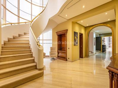 Apartamento de 4 alcobas en venta en El Poblado, Medellín, 1000 m² · foto 9 de 20