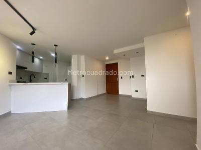 Apartamento de 1 alcoba en arriendo en El Poblado, Medellín, 50 m² · foto 2 de 10