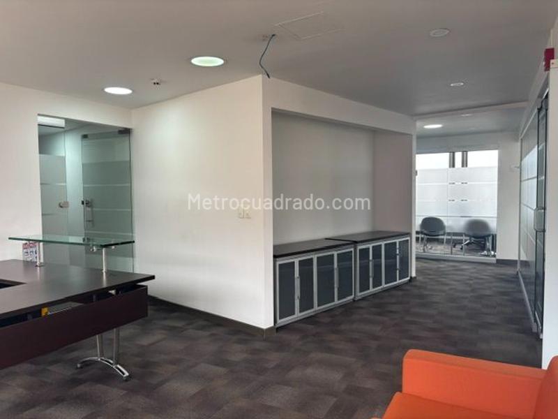 Oficina en Arriendo, CENTRO INTERNACIONAL BAVARIA, Bogotá D.C. - Więcej