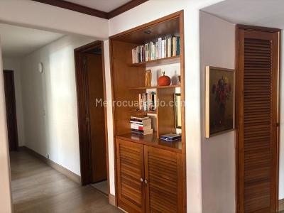 Apartamento de 3 alcobas en venta en Chico Norte, Bogotá, 109 m² · foto 7 de 20