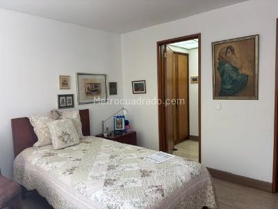 Apartamento de 3 alcobas en venta en Chico Norte, Bogotá, 109 m² · foto 12 de 20