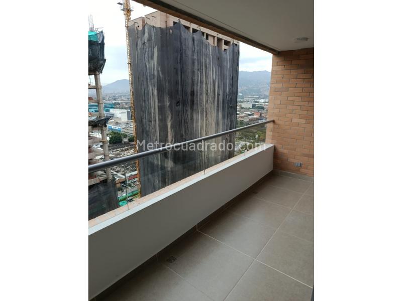 Charming 3BR Apartment in Ciudad Del Río - 4