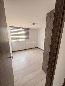 Apartamento de 3 alcobas en venta en El Chingui, Envigado, 89 m² · foto 2 de 9