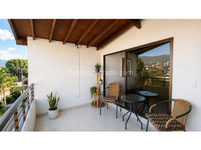 Apartamento de 3 alcobas en venta en Belen Miravalle, Medellín, 120 m² · foto 2 de 20