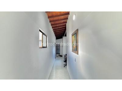 Apartamento de 3 alcobas en venta en Belen Miravalle, Medellín, 120 m² · foto 4 de 20