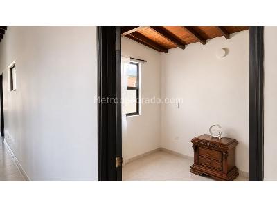 Apartamento de 3 alcobas en venta en Belen Miravalle, Medellín, 120 m² · foto 14 de 20