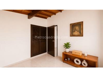 Apartamento de 3 alcobas en venta en Belen Miravalle, Medellín, 120 m² · foto 18 de 20