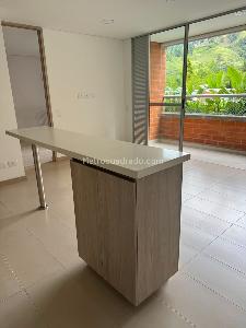 Apartamento en venta en Loma De San Jose, Sabaneta · foto 2 de 20