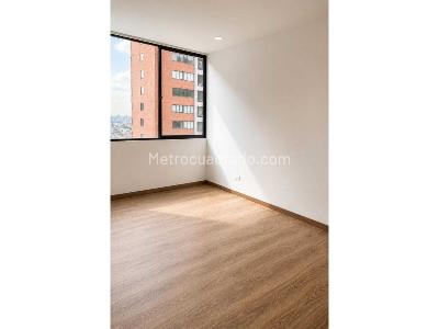 Apartamento de 3 alcobas en venta en El Trianon, Envigado, 85 m² · foto 2 de 16