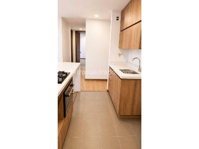 Apartamento de 3 alcobas en venta en El Trianon, Envigado, 85 m² · foto 3 de 16