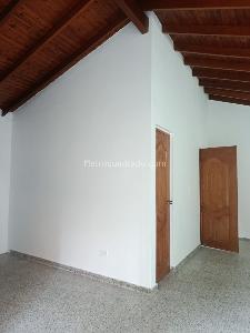 Casa de 3 alcobas en venta en Santa Rosa De Lima, Medellín, 93 m² · foto 3 de 19