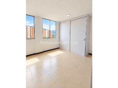 Apartamento de 2 alcobas en venta en Cabañas, Bello, 50 m² · foto 2 de 7