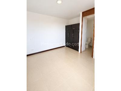 Apartamento de 2 alcobas en venta en Cabañas, Bello, 50 m² · foto 4 de 7
