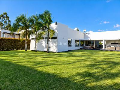 Casa de 5 alcobas en venta en Llano Grande, Rionegro, 1550 m² · foto 12 de 20