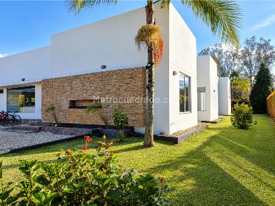 Casa de 5 alcobas en venta en Llano Grande, Rionegro, 1550 m² · foto 16 de 20