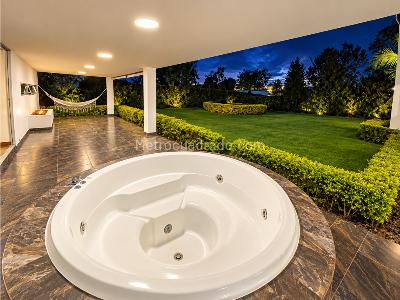 Casa de 5 alcobas en venta en Llano Grande, Rionegro, 1550 m² · foto 19 de 20