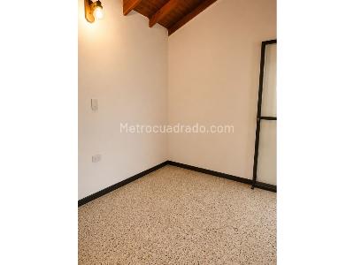 Casa de 3 alcobas en venta en La Floresta, Medellín, 93 m² · foto 10 de 20