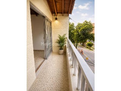 Casa de 3 alcobas en venta en La Floresta, Medellín, 93 m² · foto 14 de 20