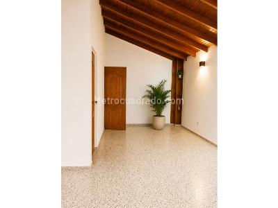 Casa de 3 alcobas en venta en La Floresta, Medellín, 93 m² · foto 15 de 20
