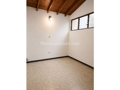 Casa de 3 alcobas en venta en La Floresta, Medellín, 93 m² · foto 19 de 20