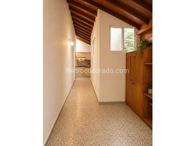 Casa de 3 alcobas en venta en La Floresta, Medellín, 93 m² · foto 4 de 20