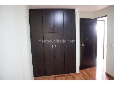 Apartamento de 4 alcobas en venta en Cabañas, Bello, 126 m² · foto 11 de 15
